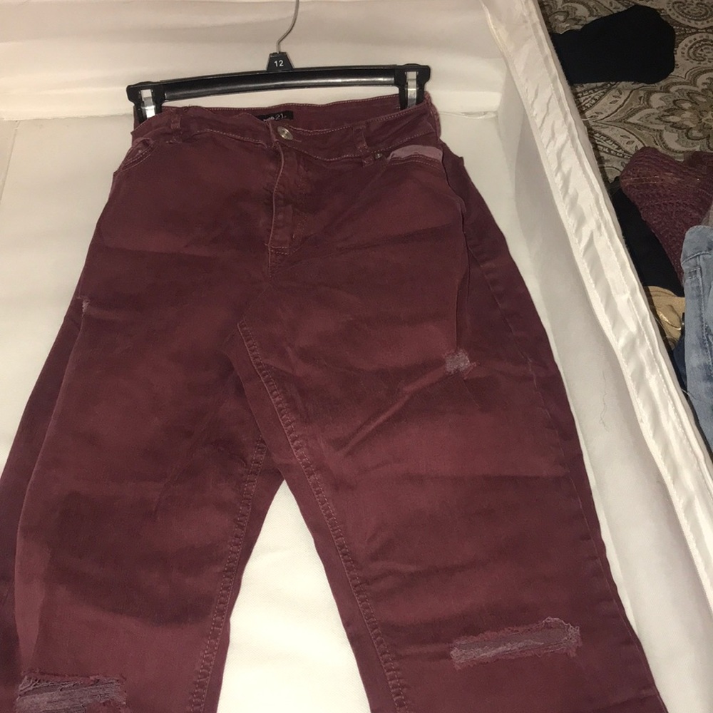 Maroon ripped pants
